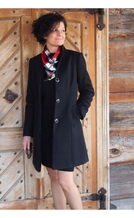 Klasyczny płaszcz w kolorze czarnym, Nowoczesna odzież wizytowa od Choice