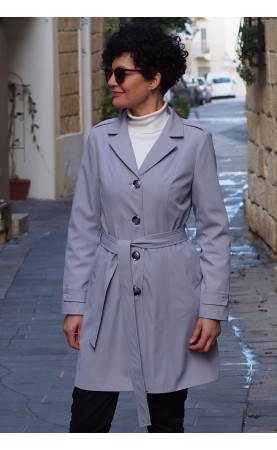 Szary trencz w militarnym stylu, Klasyczne płaszcze damskie z nowoczesnym akcentem od Choice